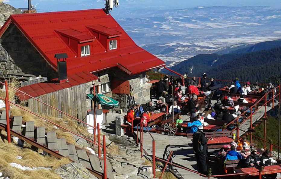 Yastrebets Hut