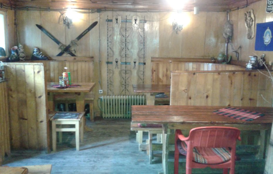 Yastrebets Hut