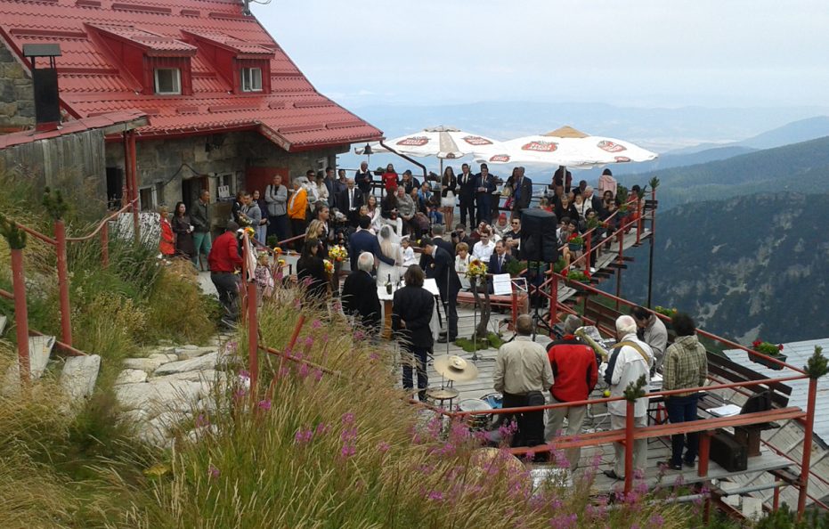 Yastrebets Hut