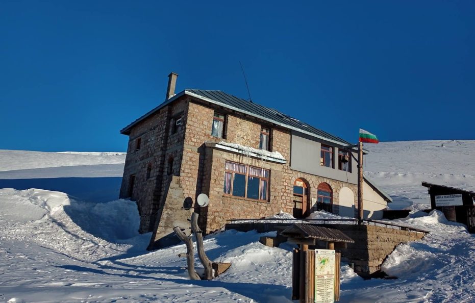 Macedonia hut