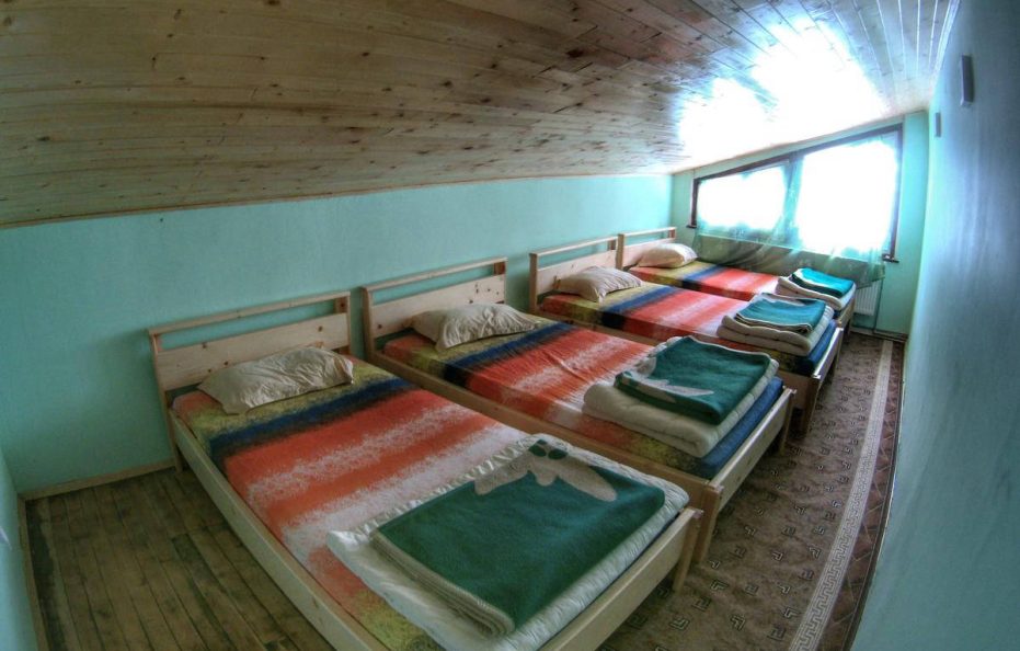 skakavitsa hut room for 2, 3, 4 or more