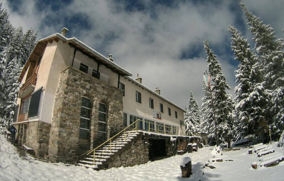 skakavitsa hut