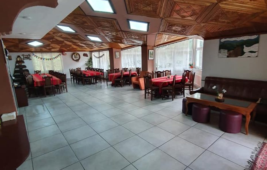 Otovitsa Hut
