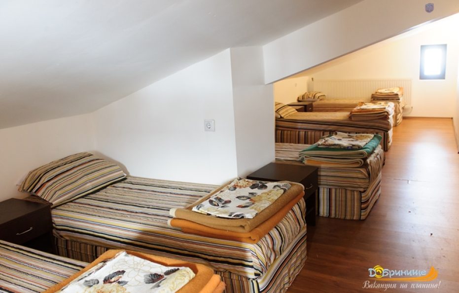 bezbog hut room for 6