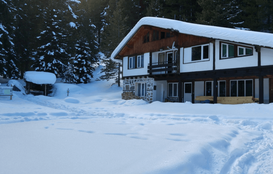 skakavitsa hut