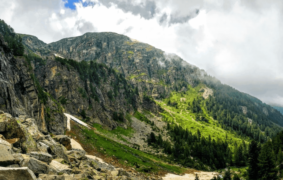 skakavitsa hut