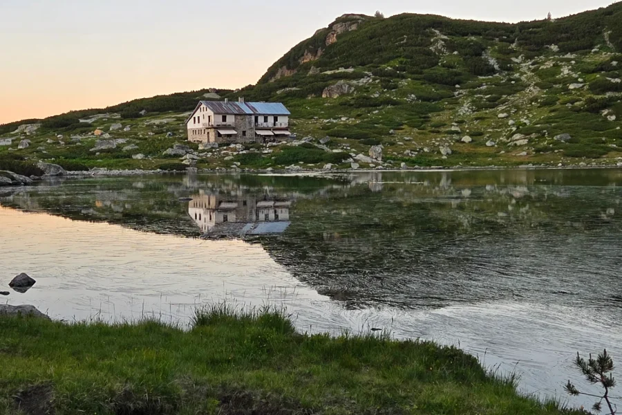 seven rila lakes (sedemte rilski ezera) hut