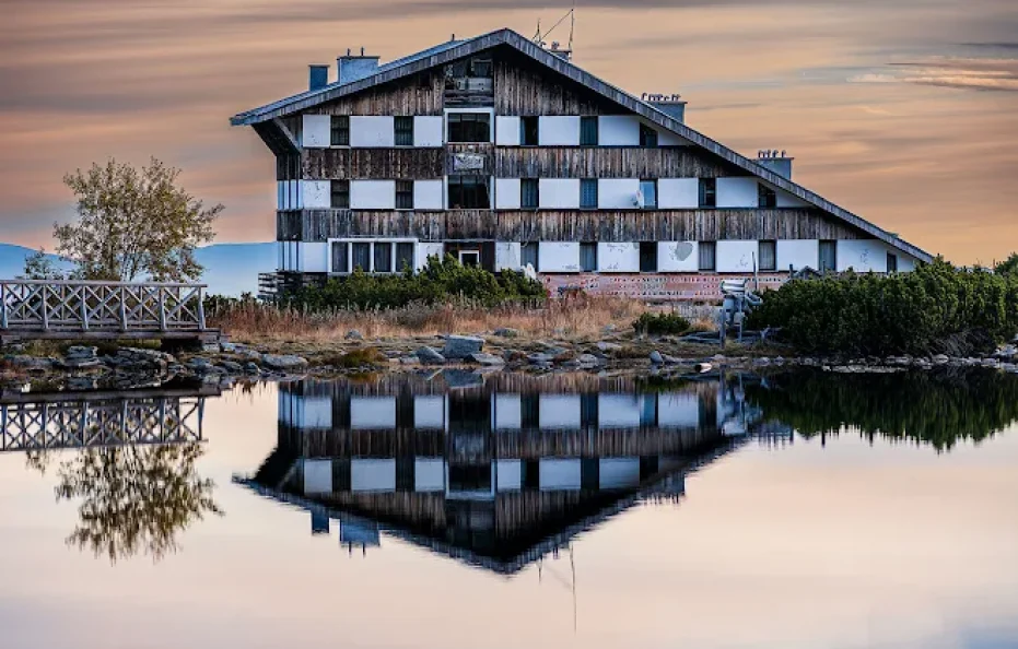 Bezbog hut