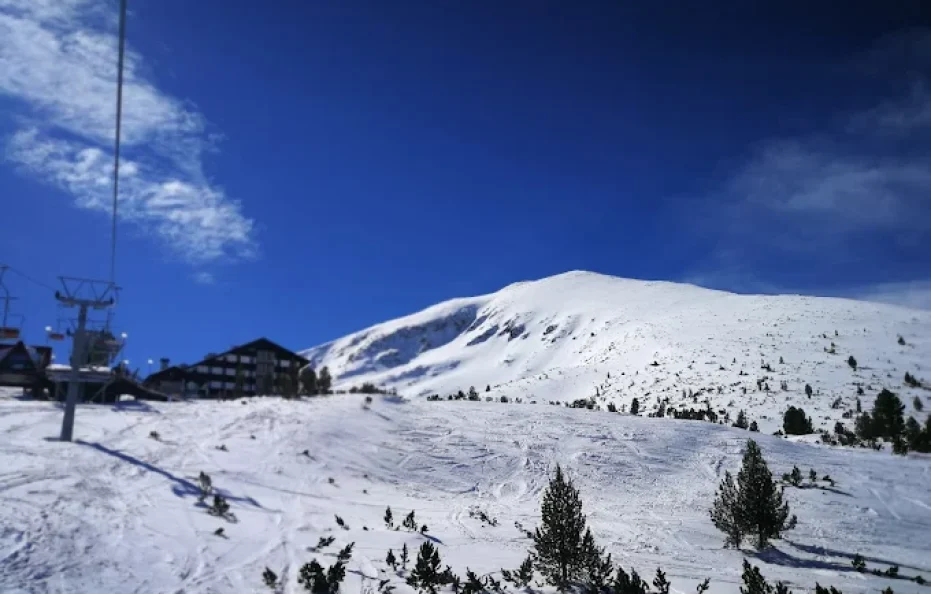 Bezbog hut