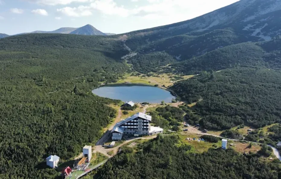 Bezbog hut