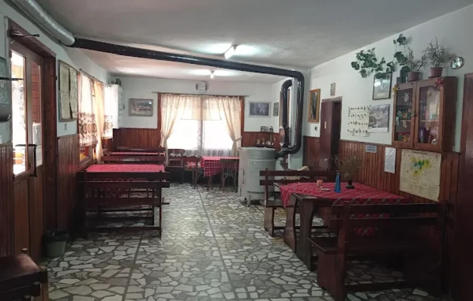 Gurgulica hut