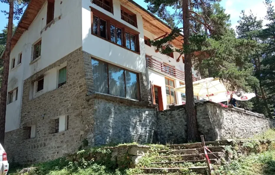 Semkovo hut