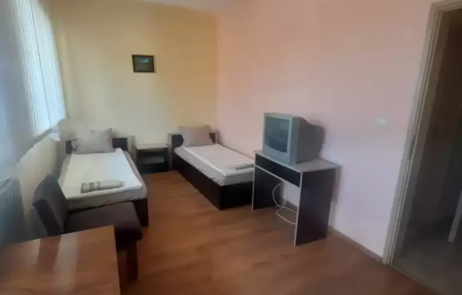hristo smirnenski hut apartment renovated