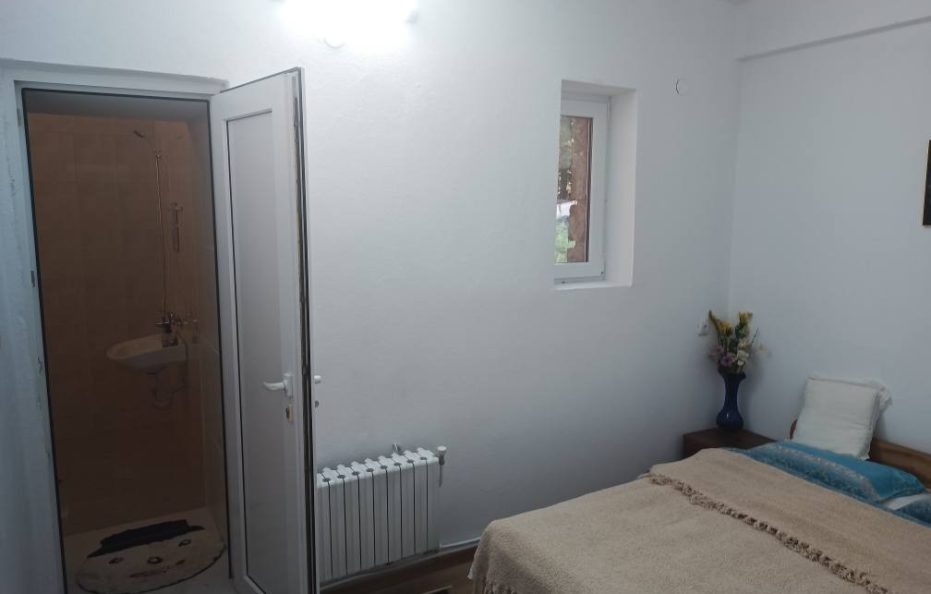 Popovi livadi hut rooms