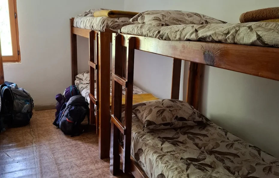 sinanitsa hut rooms
