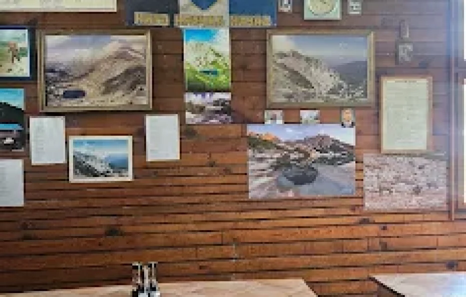 sinanitsa hut