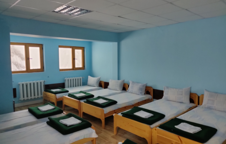 Aleko hut 6-8 beds room (per bed)