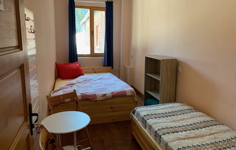 Aleko hut triple room