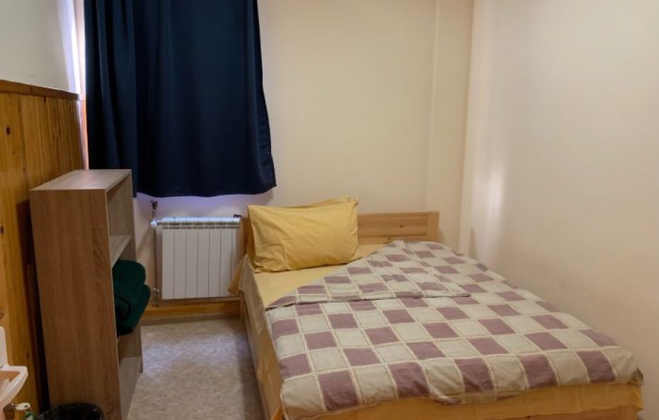 Aleko hut triple room