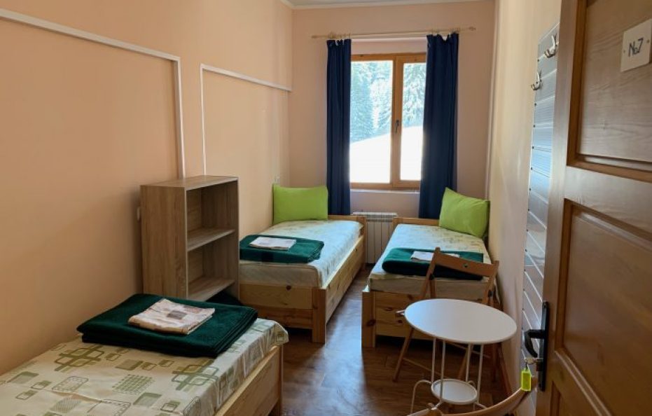 Aleko hut triple room