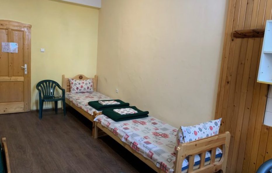 Aleko hut twin or double room