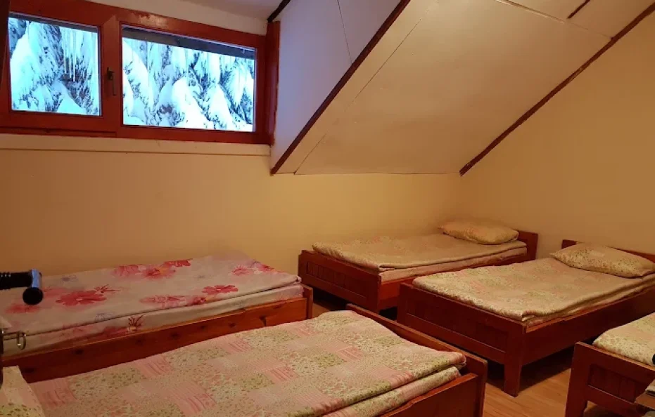 Momina skala hut rooms
