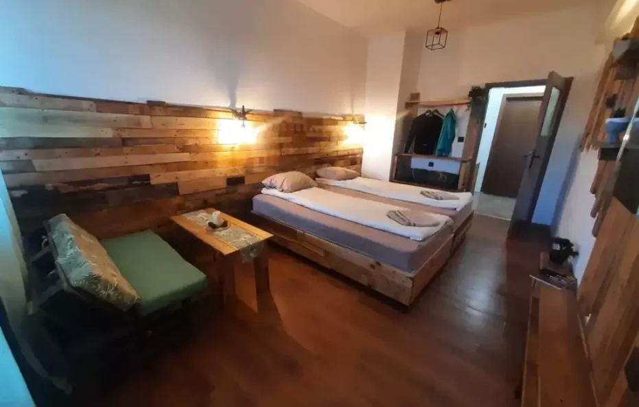 hristo smirnenski hut double with own bathroom