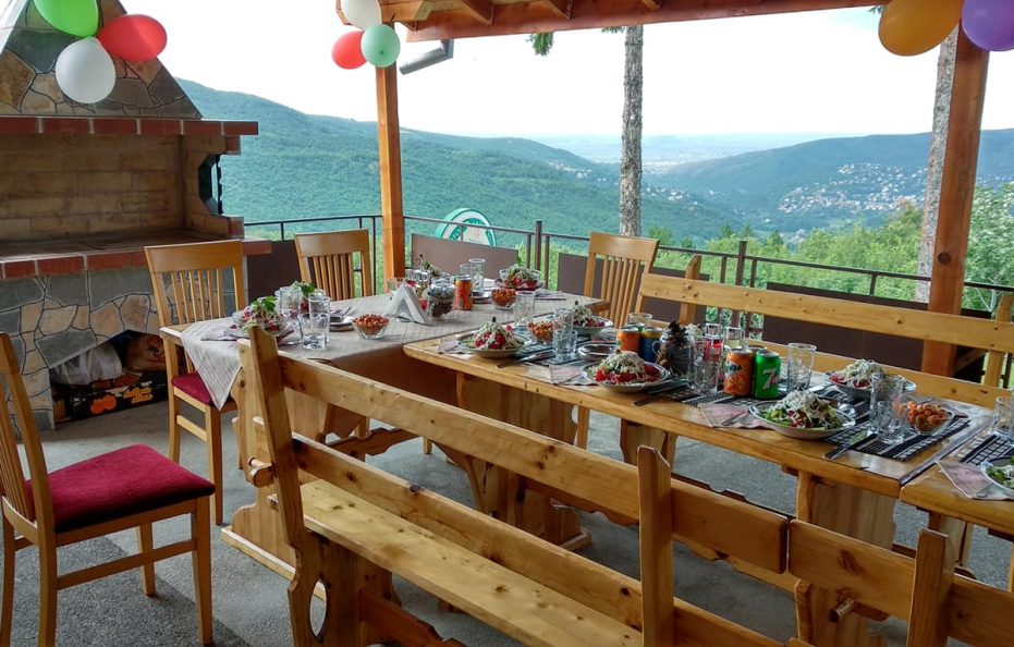 Akademik hut (rodopski partizani)