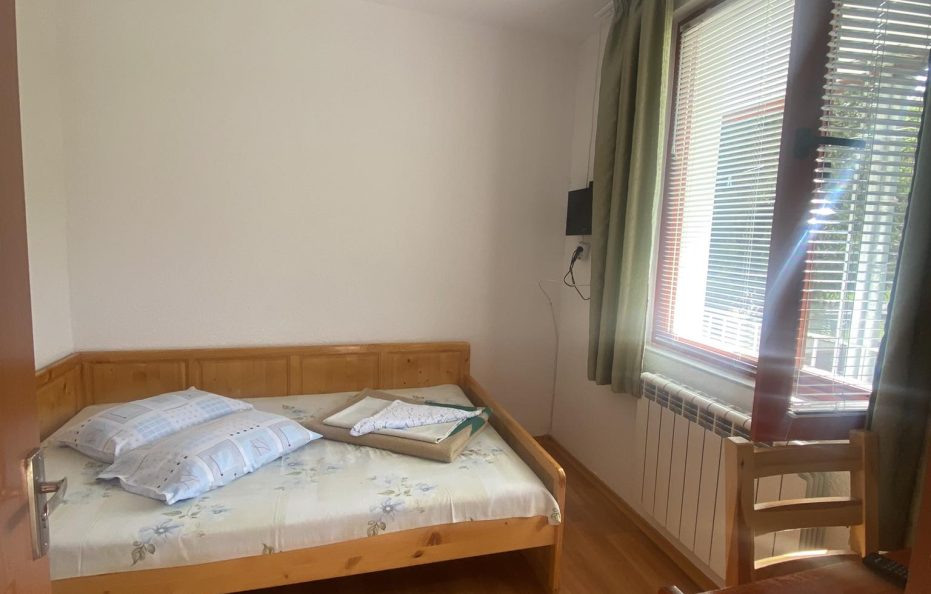Teshel hut rooms