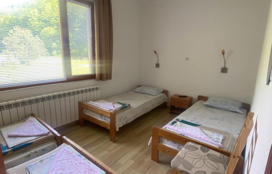 Teshel hut rooms
