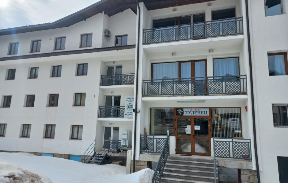 studenec hut