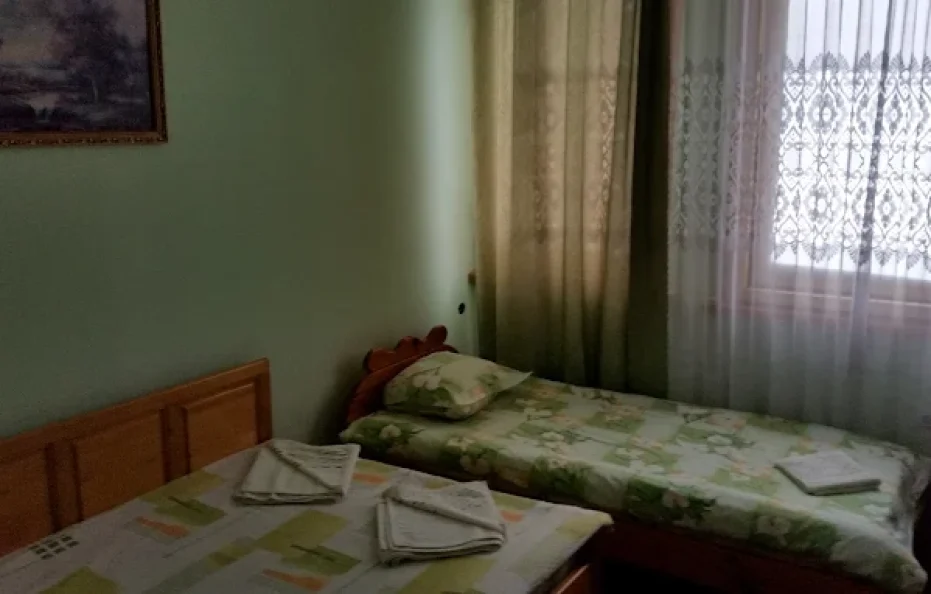 Shadiytsa Hut rooms