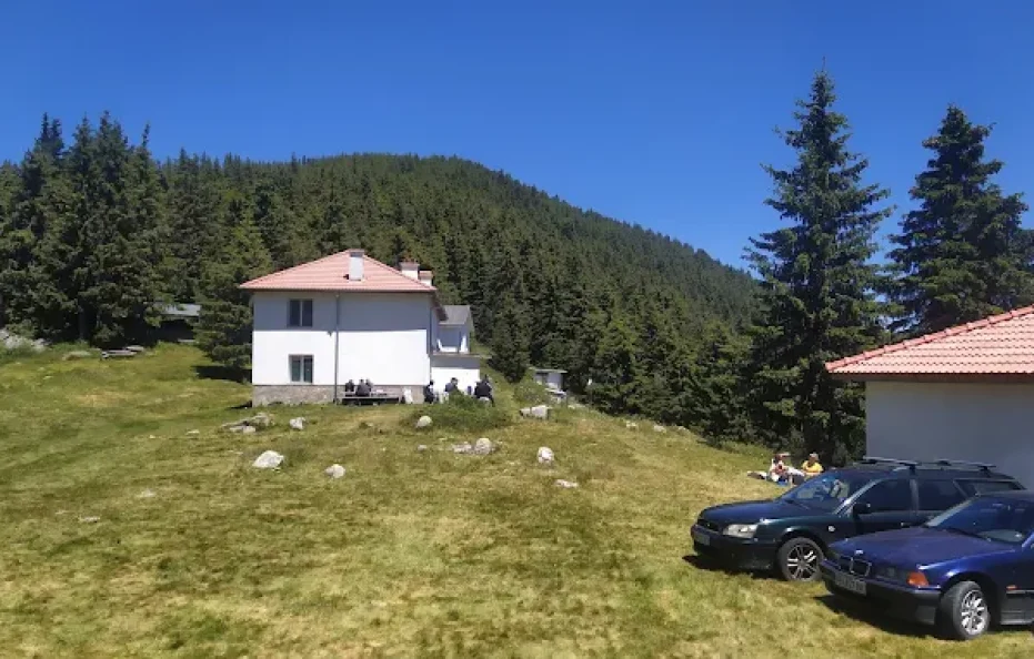Svoboda hut