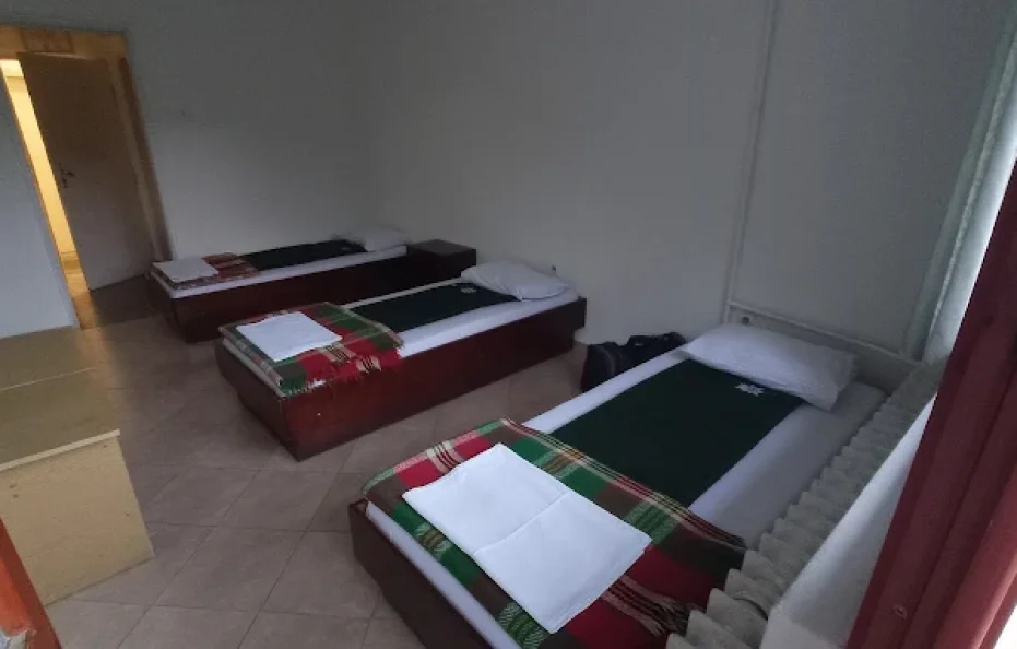 Trigradski Skali Hut rooms