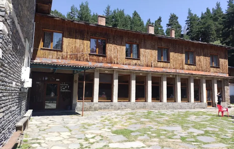 Varhovrah hut