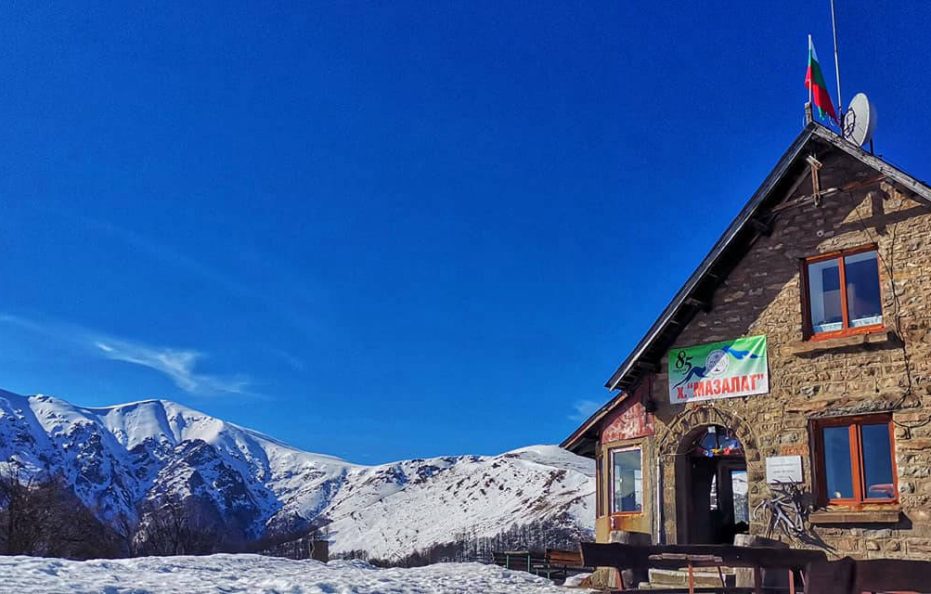 Mazalat hut