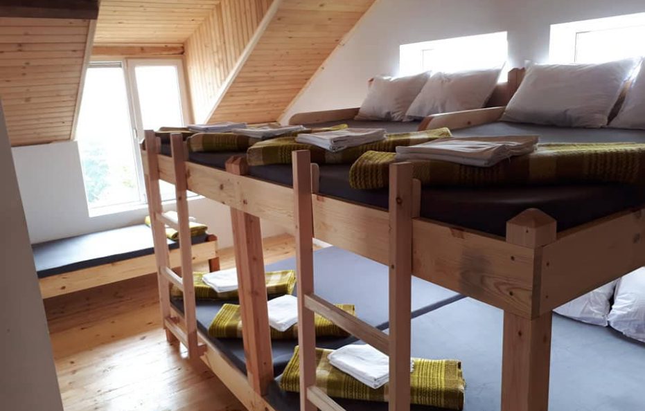 Mazalat hut rooms