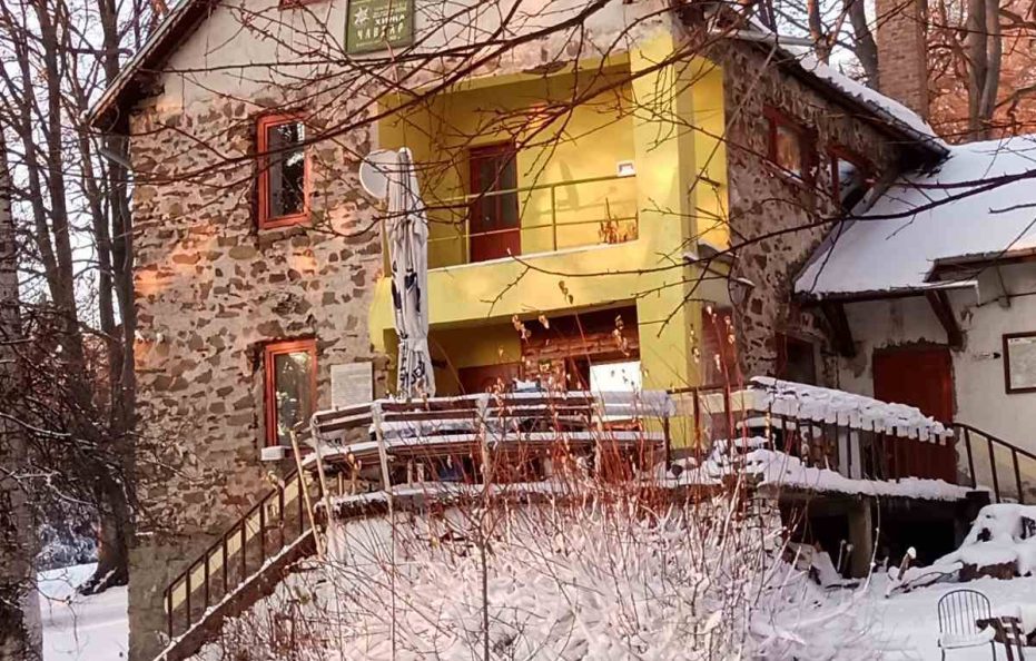 Chavdar hut