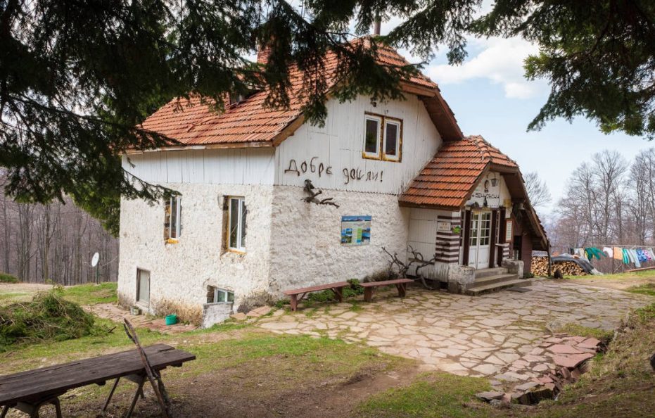 Benkovski hut
